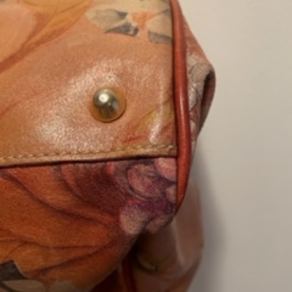 Italian Leather Floral Bag - Picture 14 of 14